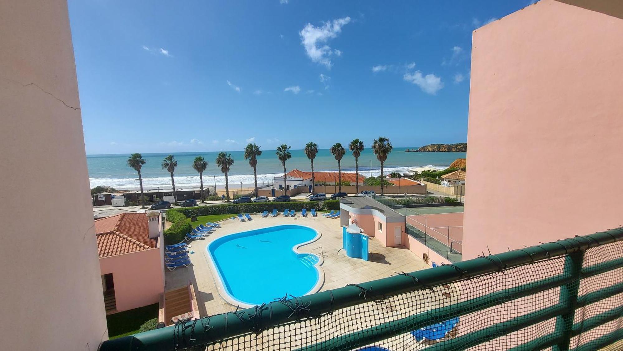 Algarve Nook - Coral Do Vau *** *