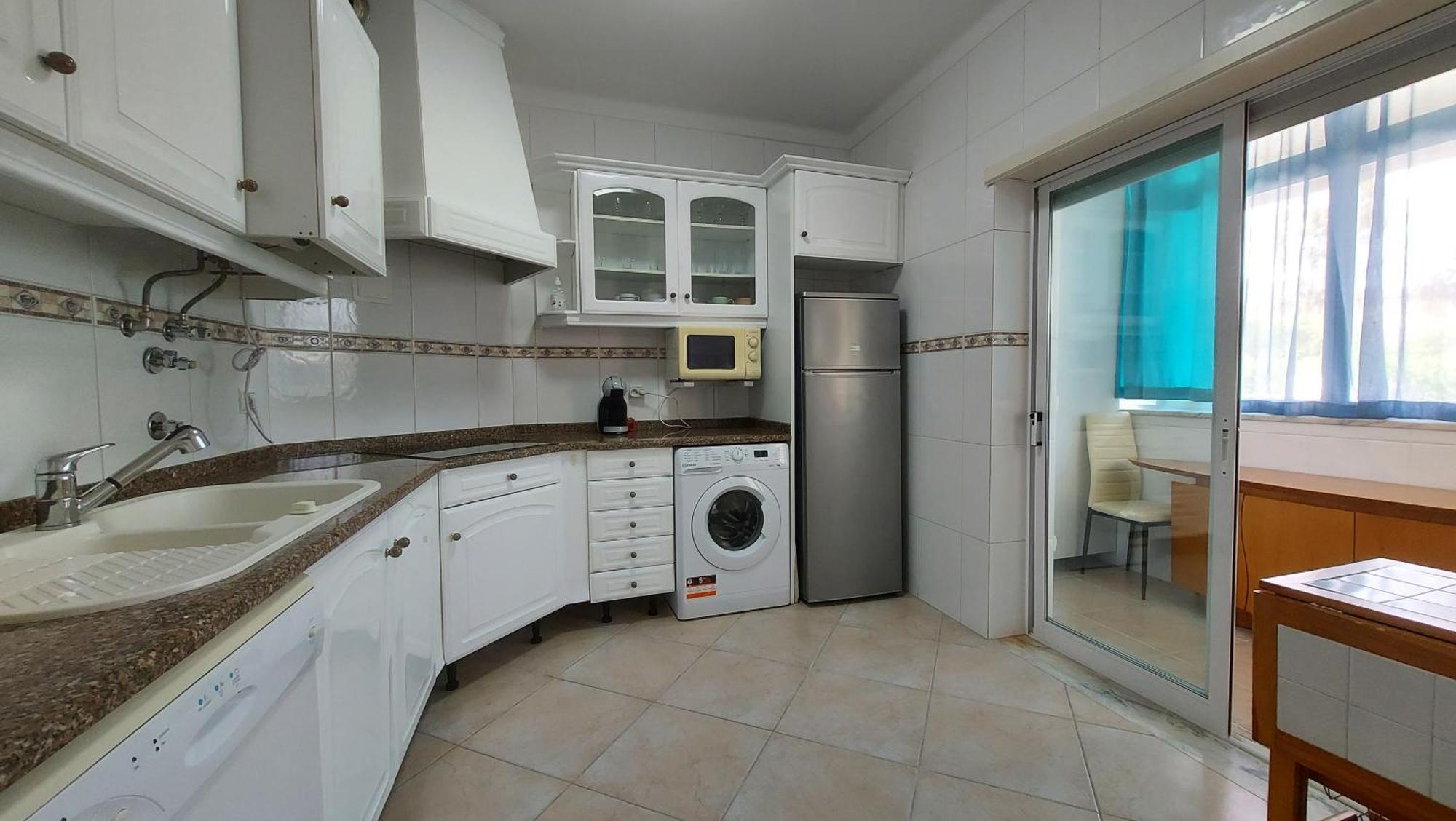 Algarve Nook - Coral Do Vau *** * Portimao